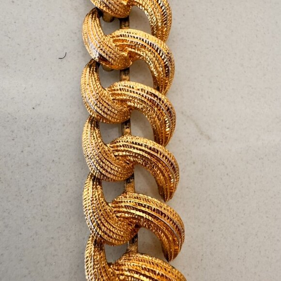 Vintage Monet Gold Plated Statement Choker Necklace - Picture 2 of 4